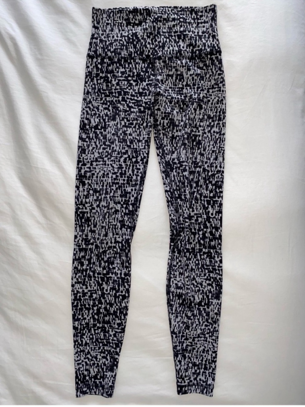Lululemon High-Rise Align Legging Size 6 Urban Block Ice Grey Black